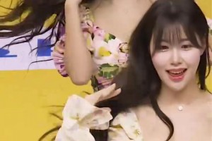 😍群芳争艳！风情万种的啦啦队美女热舞！哪个是你的最爱？